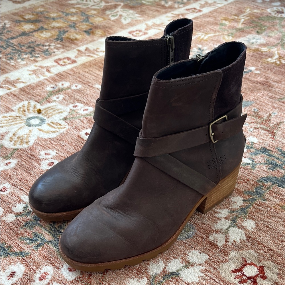 Sorel Dark Brown Ankle Boots with Strap